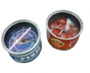 時鐘（吸在冰箱上）